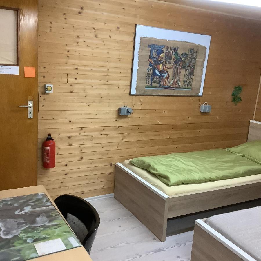 Gemuetliches Zimmer Im Seterant/Untergeschoss เอสเซน ภายนอก รูปภาพ
